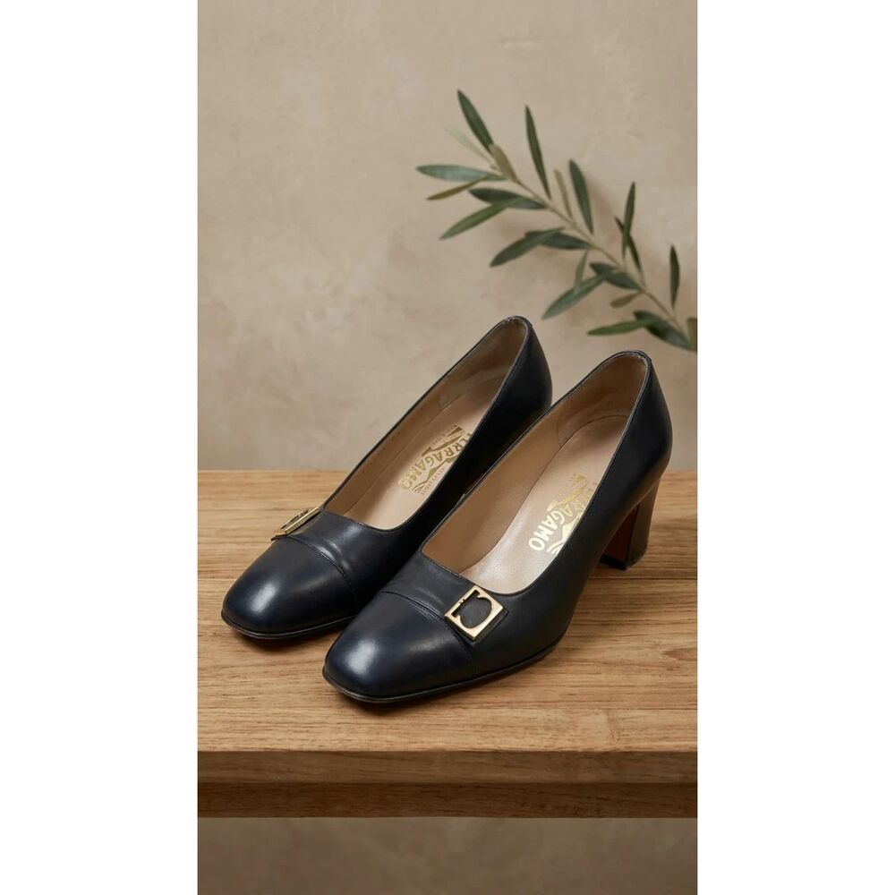 Salvatore Ferragamo — Heels · Leather · Sz 9.5